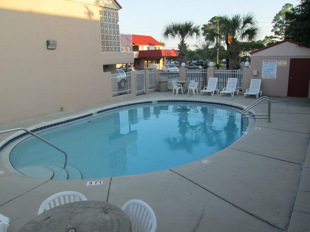 Super 8 By Wyndham Ft Walton Beach Форт Уолтон Бич Экстерьер фото